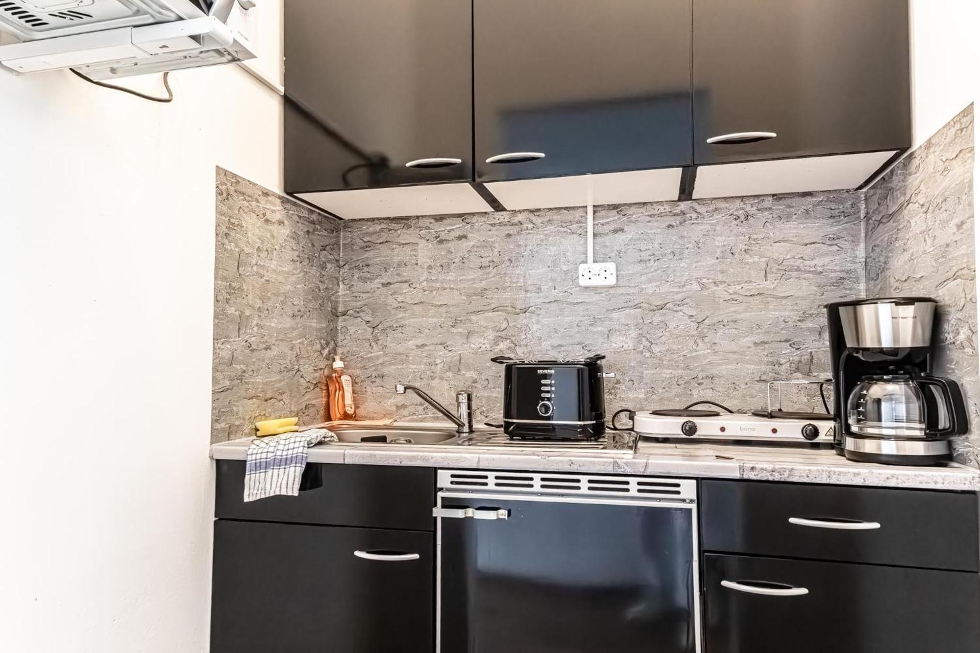 Apartament Stylish 1br Apartment- Near Westbahnhof U3&u6 *