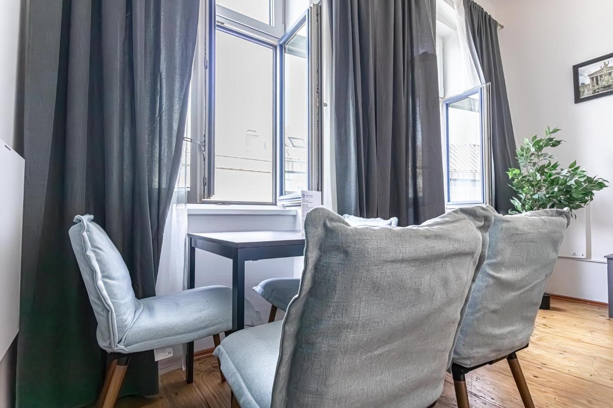Stylish 1br Apartment- Near Westbahnhof U3&u6 * Wiedeń